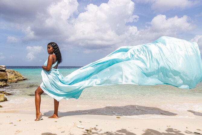 1 Hour Private Flying Dress Photoshoot in Curacao - Meeting Diana and choosing your Curaçao setting