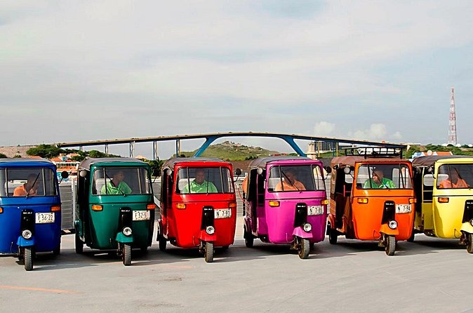 2-Hour TukTuk Rental with an Experienced Guide and Driver - What the two-hour schedule feels like