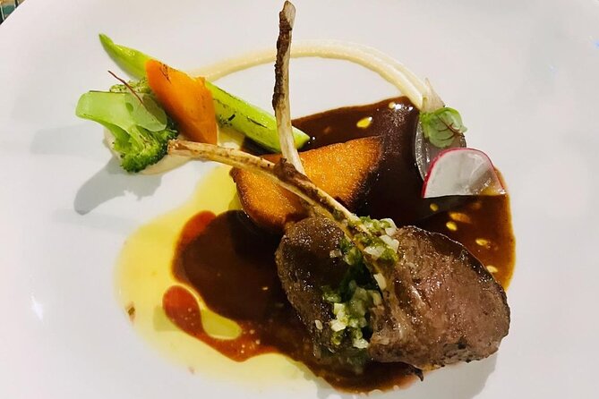 3 Course Caribbean Fine Dining - Dinner & City Tour at Night - The welcome and service