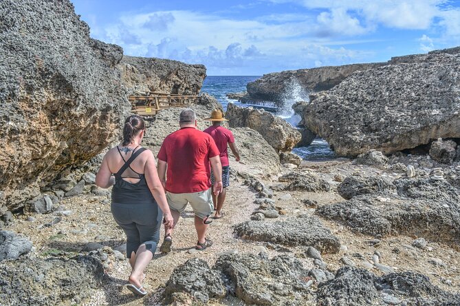 6 Hour Private Guided Tour Beyond the Beaches of Curacao - Why this tour works for seeing Curaçao beyond Willemstad