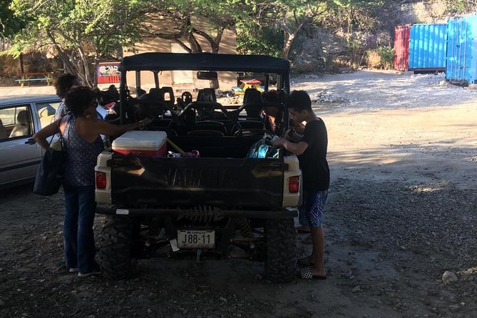 Buggy Tours in Curacao - Caves, blowholes, and the rougher side of Curaçao