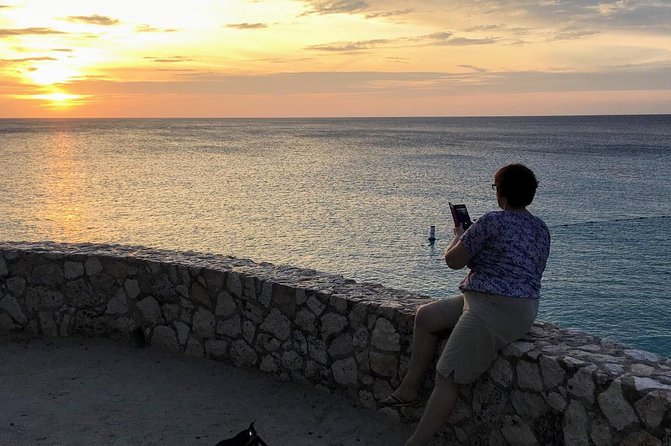 Costumizable East to West Island Tour Experience - Shete Boka shows Curaçao at its roughest