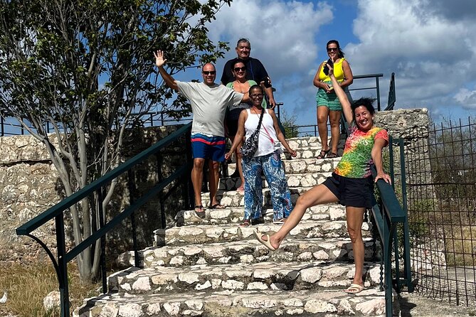 Curaçao Cityscape, Discover her Secret - Music, dancing, and the ride back