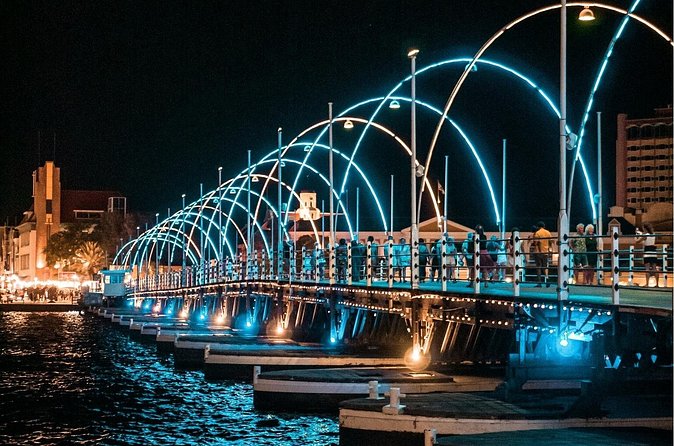 Curacao Food Tour at 3 type of restaurants that the locals enjoy - The final stop brings the evening down to street level