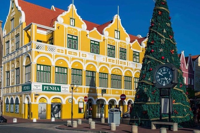 Curacao Walking Tour - Best way to get to know Willemstad! - The Chichi Shop and a useful bit of free time