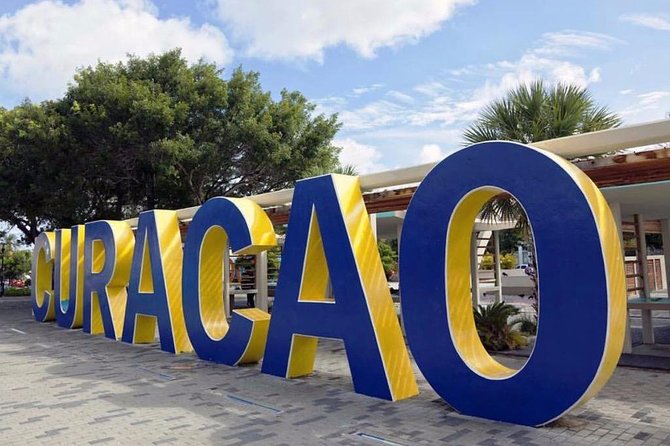 Curacao Walking Tour - Best way to get to know Willemstad! - Otrobanda murals and the Luis Brion statue