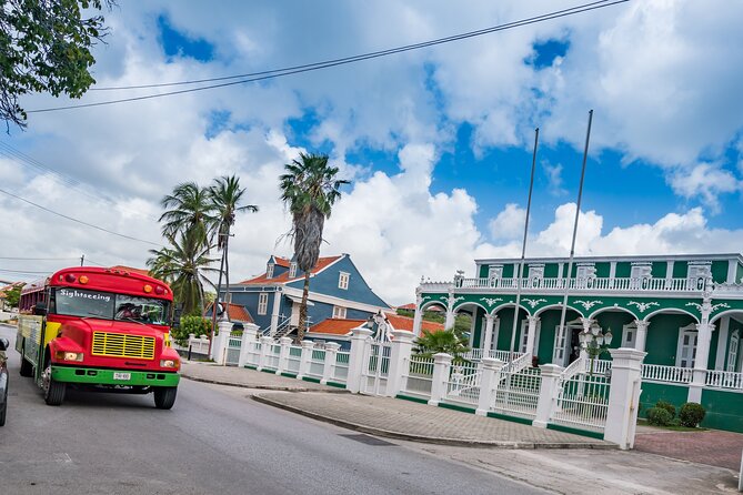 Discover Willemstad & Lunch ( Half day tour) - Otrobanda’s murals and Fort Waakzaamheid