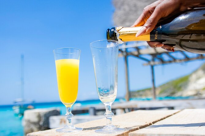 Dushi Boat Drone Photoshoot | Free Champagne | Fruits and Flowers - Who will get the most from the $325 price