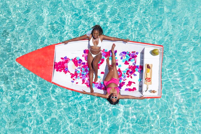Dushi Boat Drone Photoshoot | Free Champagne | Fruits and Flowers - Best occasions for a Dushi Boat shoot