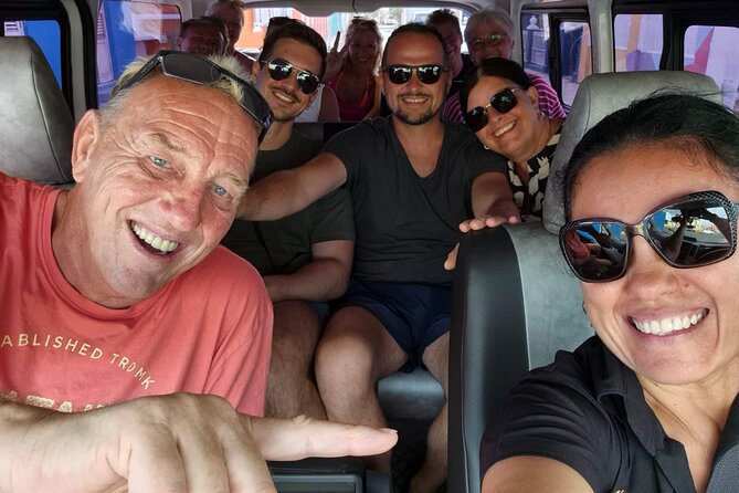 Dushi vibes Curaçao Highlights & Beach - Two hours at Mambo Beach