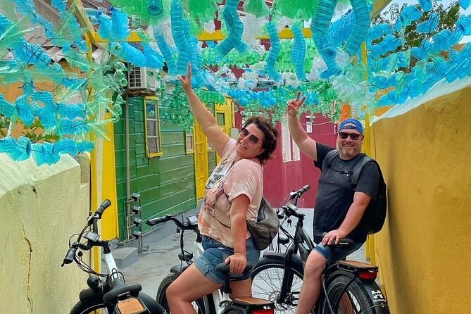 E-Bike Dowtown Tour in Curacao - Otrobanda: murals, side streets, and Julianna Bridge views