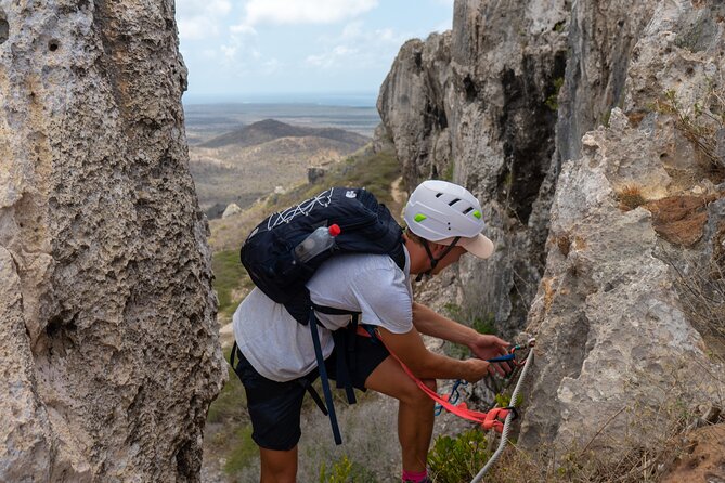 Half day Climbing Trip at the Tafelberg, Curaçao - Why Tafelberg makes a good first outdoor climb