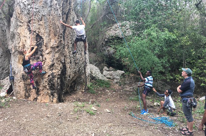 Half day Climbing Trip at the Tafelberg, Curaçao - Should you book the Tafelberg climbing trip?