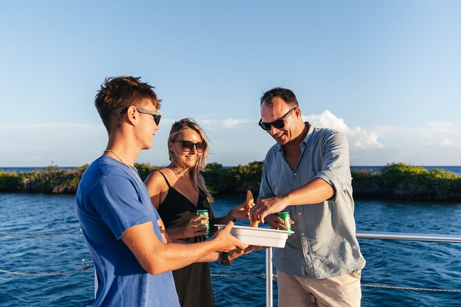 Happy Hour Sunset Cruise - Who will enjoy this Curaçao sunset cruise?