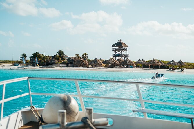Klein Curaçao Full Day Boat Trip - Breakfast starts the island day