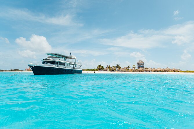Klein Curaçao Full Day Boat Trip - Getting ashore takes an extra step