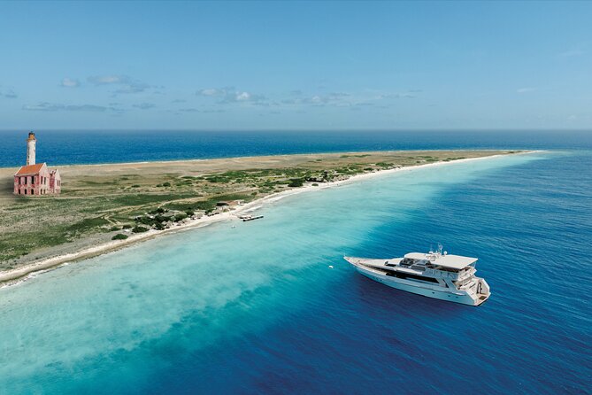 Klein Curacao Superyacht and Beach house - The one-hour crossing to Klein Curaçao