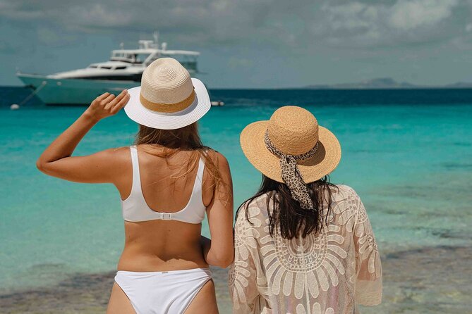 Klein Curacao Superyacht and Beach house - Breakfast, lunch, and the beach house