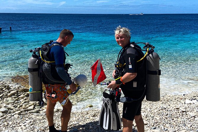 Personalized 2 Tank Guided Experience in Curaçao - Equipment, comfort, and physical demands