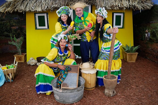 Photoshoot Activity with Traditional Curacao Attire - Location, timing, and practical details