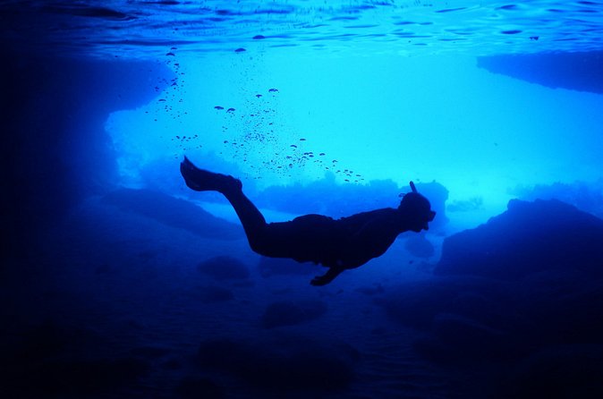 Private Blue Room and Beach Tour of Curacao - What the Crew Adds to the Day