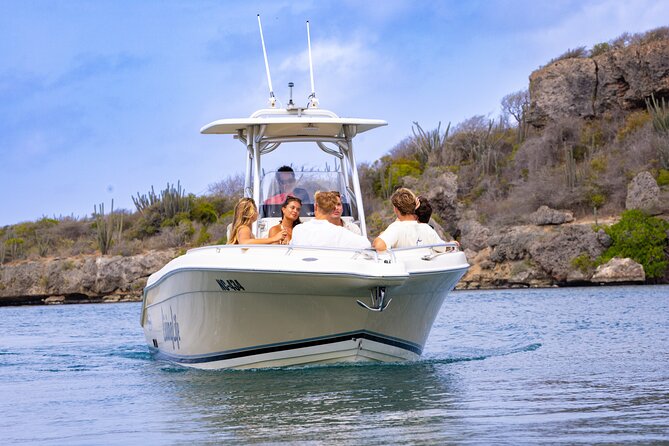Private Luxury 28ft Boat Trip Coastline Trip Curacao - Key details before you book