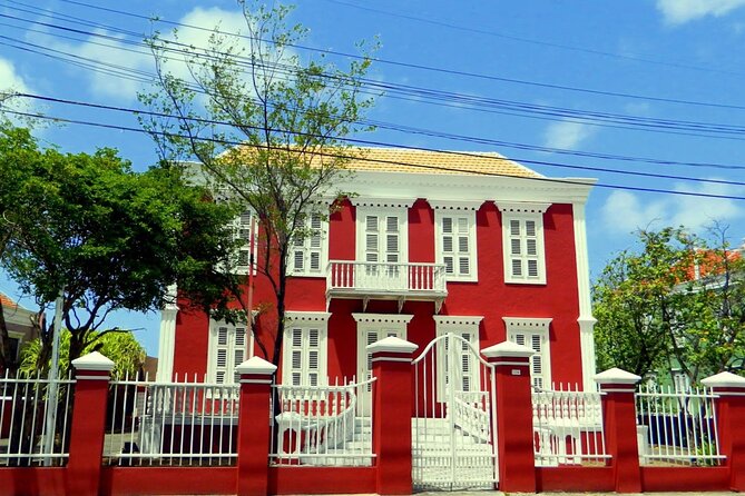 Shop and Beach Guided Tour in Curacao City - Landhuis Chobolobo and the Blue Curaçao tasting