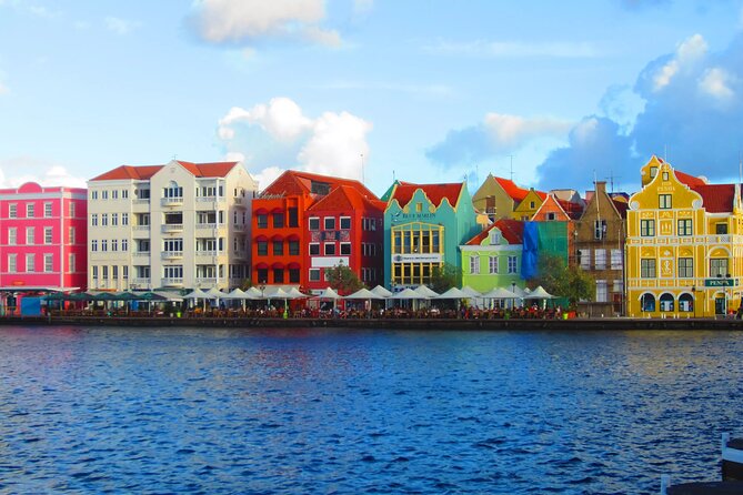 Shop and Beach Guided Tour in Curacao City - Willemstad, from Punda to Otrobanda