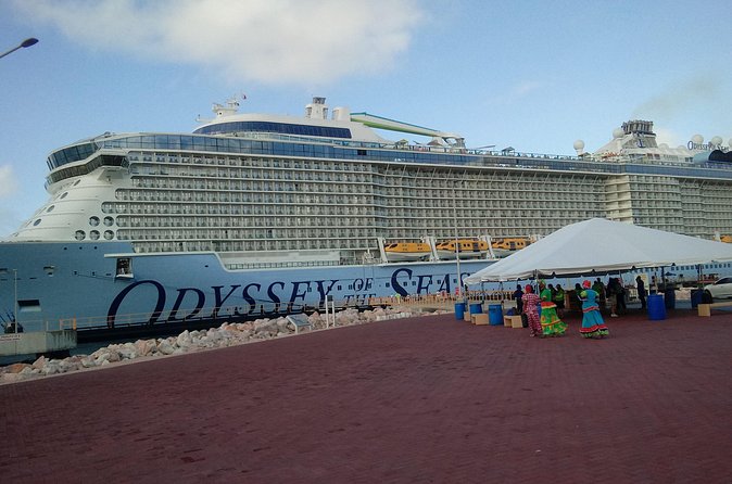 Strolling Willemstad The Local Way - Brionplein and the Handelskade