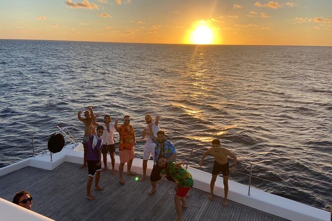 Sunset Cruise Party - All-Inclusive Experience - Sunset timing, the cruise’s biggest variable