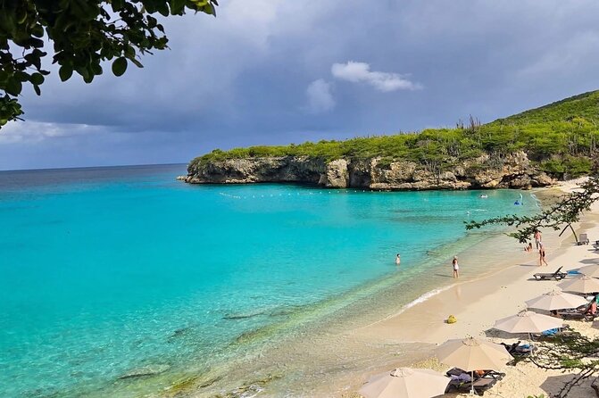 Tour to the best beaches; snorkel with fish and turtles - Cas Abao: the longest beach break
